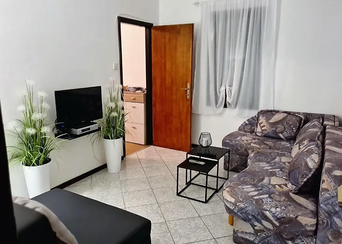 In By Interhome Apartament