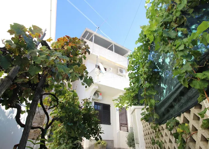 In By Interhome Baška