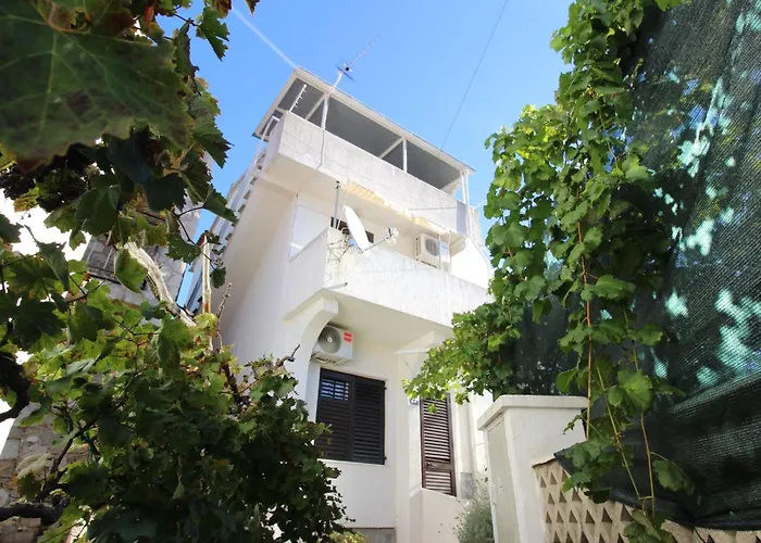 Apartamento In By Interhome Baška